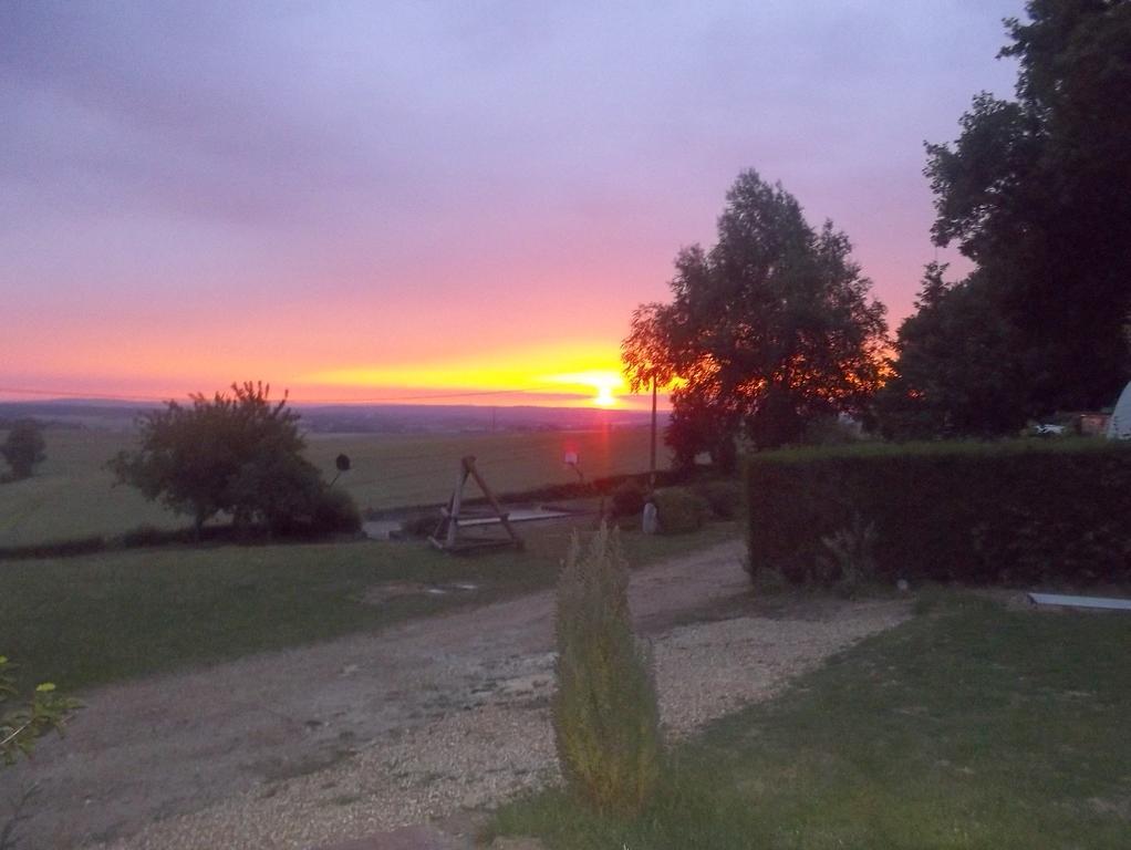Camping Le Bois Jahan Brunelles Exterior photo