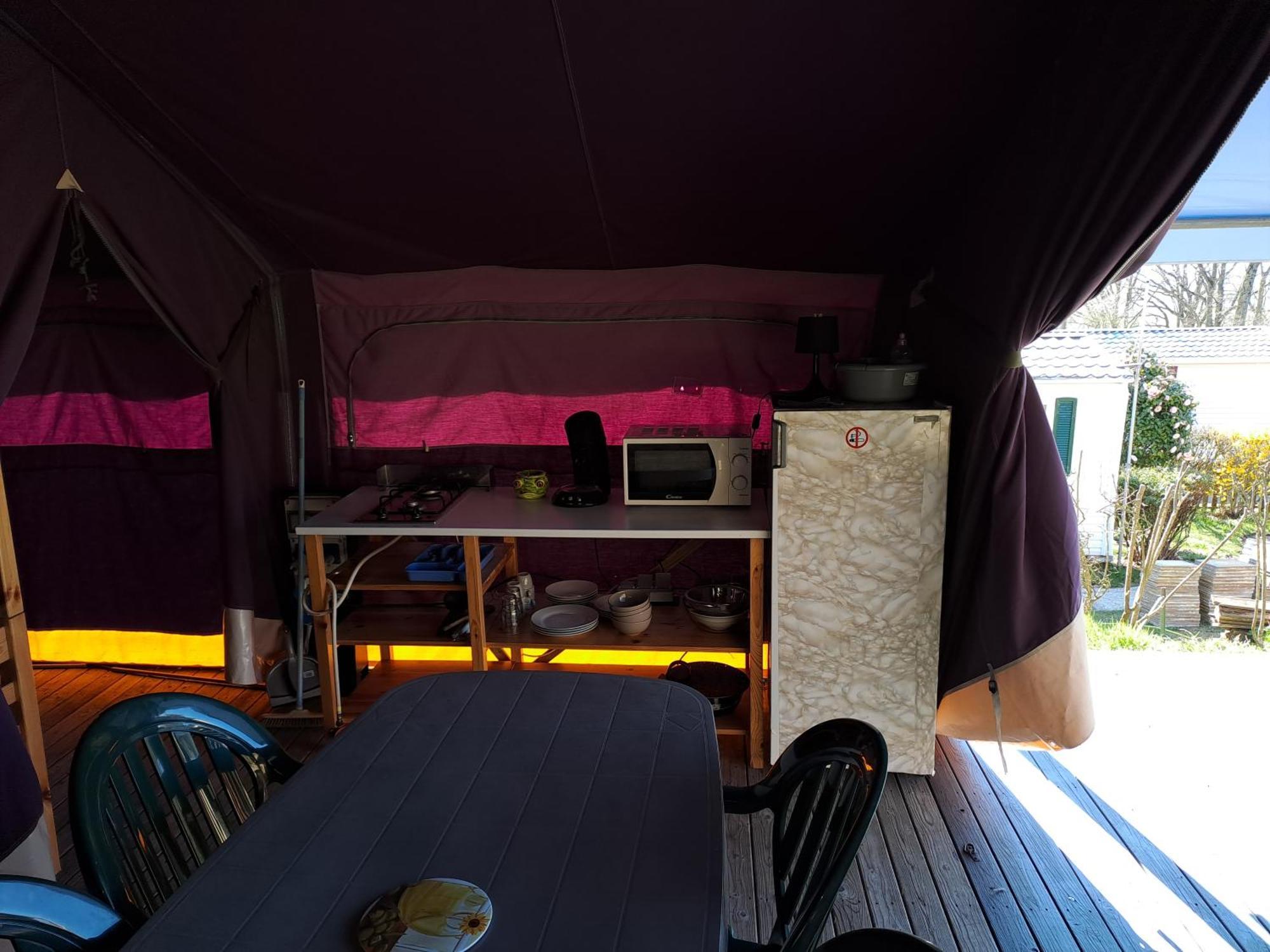 Camping Le Bois Jahan Brunelles Exterior photo